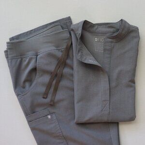 FIGS Dark Space Grey LIMITED color scrub SET XS Rafaela and M Kade Cargo